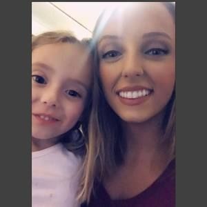 Meet your Posher, Caitlin